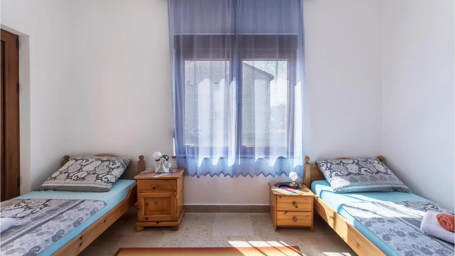 3 Bedroom Nice Apartment In بولا