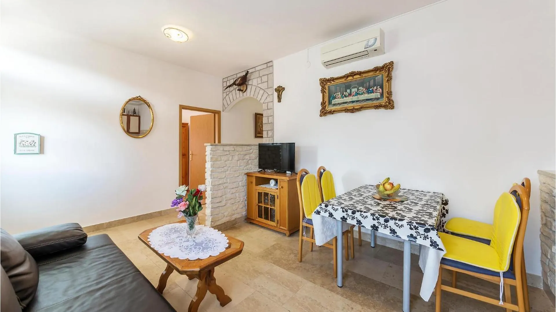 3 Bedroom Nice Apartment In Pula