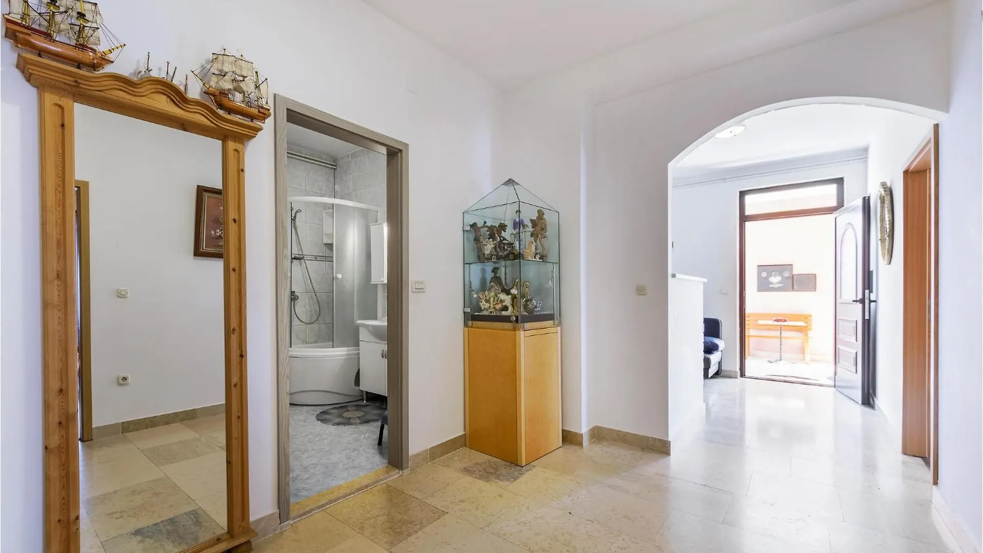 3 Bedroom Nice Apartment In Pula