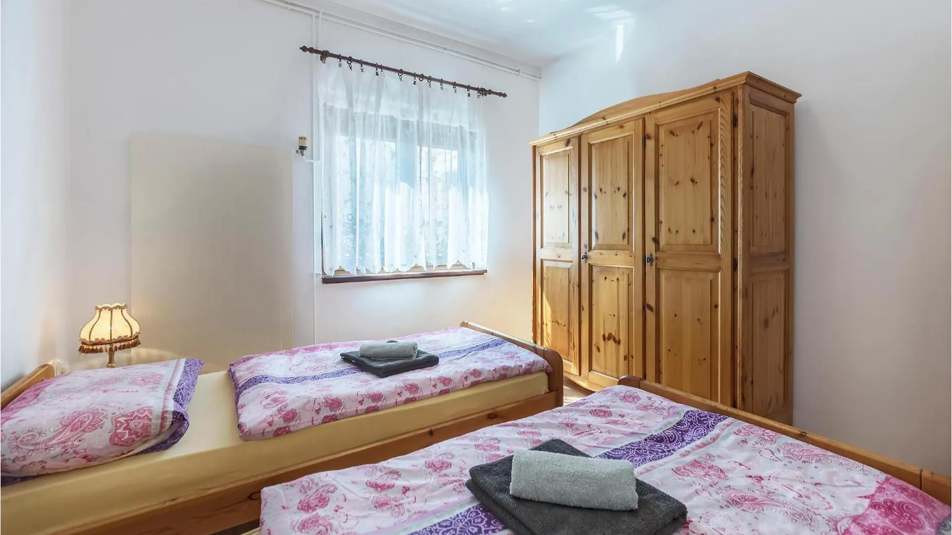 3 Bedroom Nice Apartment In Pula